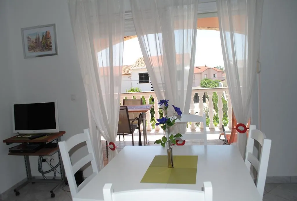 Apartments Vidolma Povlja  Croatia