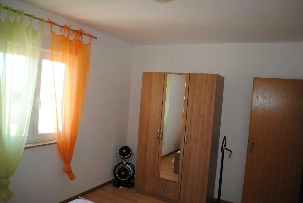 Apartments Vidolma Povlja