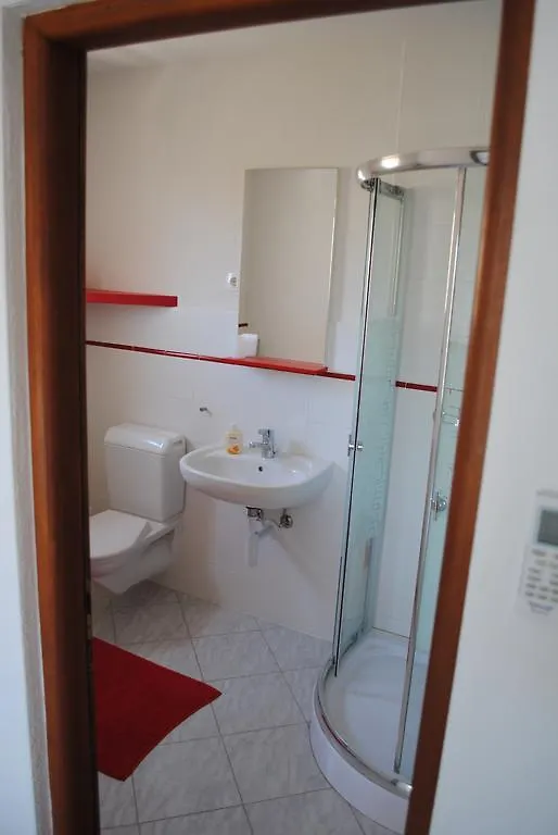 Apartments Vidolma Povlja  0*, Povljana Croatia