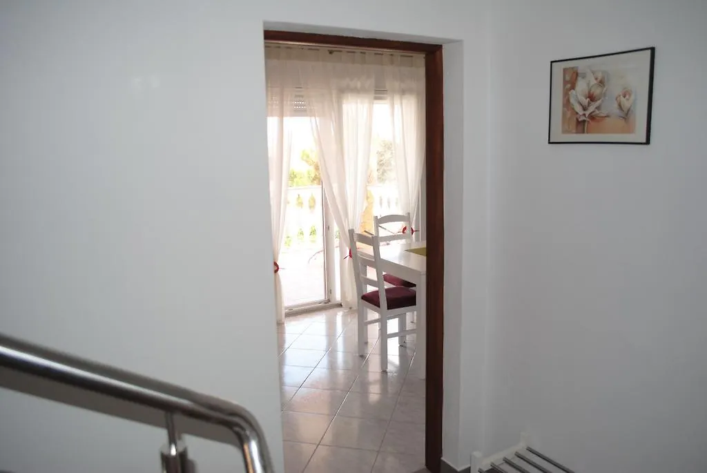 Apartments Vidolma Povlja
