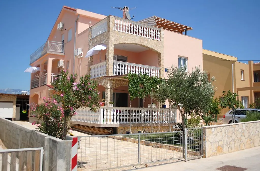 Apartments Vidolma Povlja